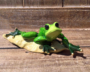 Frog on Leaf Figurine